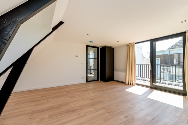 Medium property photo - Binnenwatersloot, 2611 BJ Delft